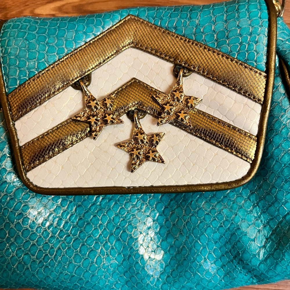 Y2K Vtg Sharif small turquoise leather textured crossbody. - Picture 4 of 9